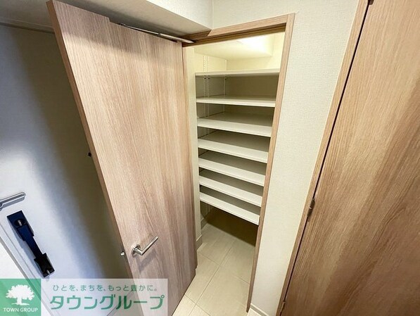 市谷台町坂フロントの物件内観写真